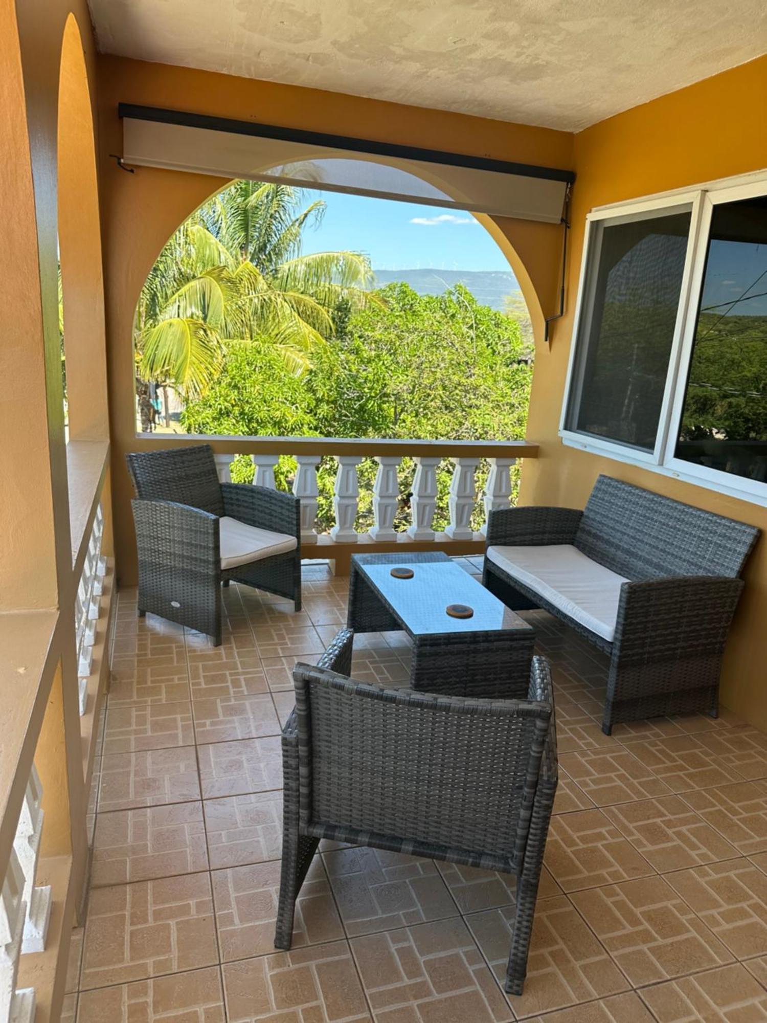 Brytan Villa Treasure Beach Exterior photo